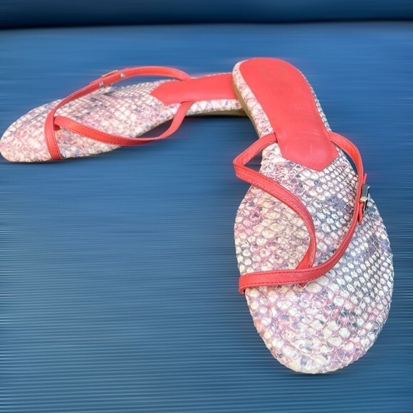 Vince Camuto VC Signature Flip Flop Thong Flat Sandal Shoes Women’s 9 - 10 - Picture 2 of 11